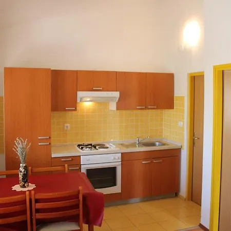 Ante Apartment