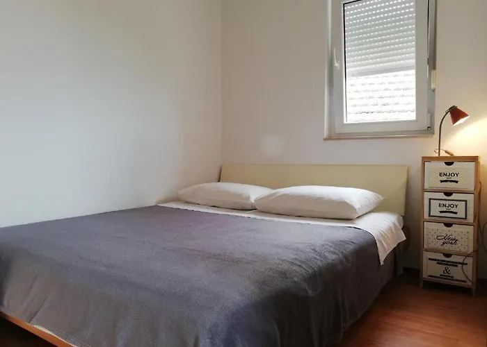 Ante Поседарье